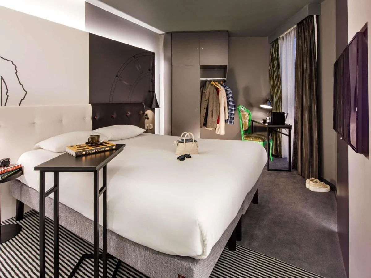 Double Room with View